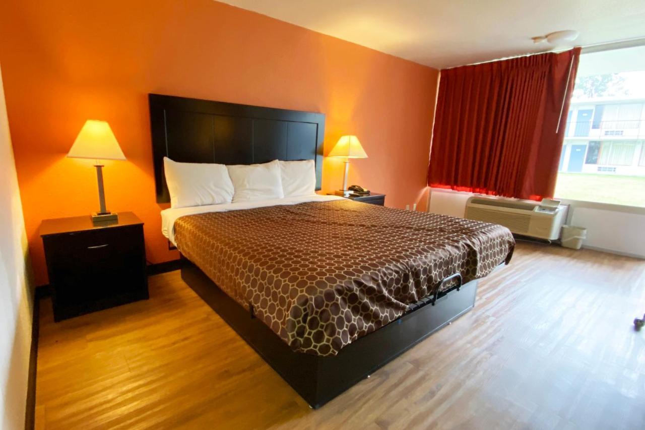 Landmark Hotel Leesville Экстерьер фото